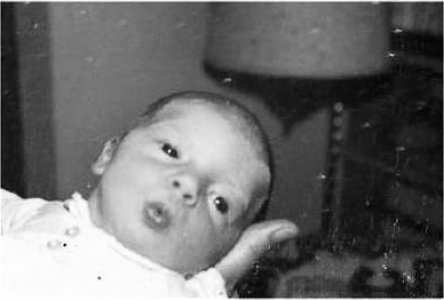 Adri_03 Grey Scale 300